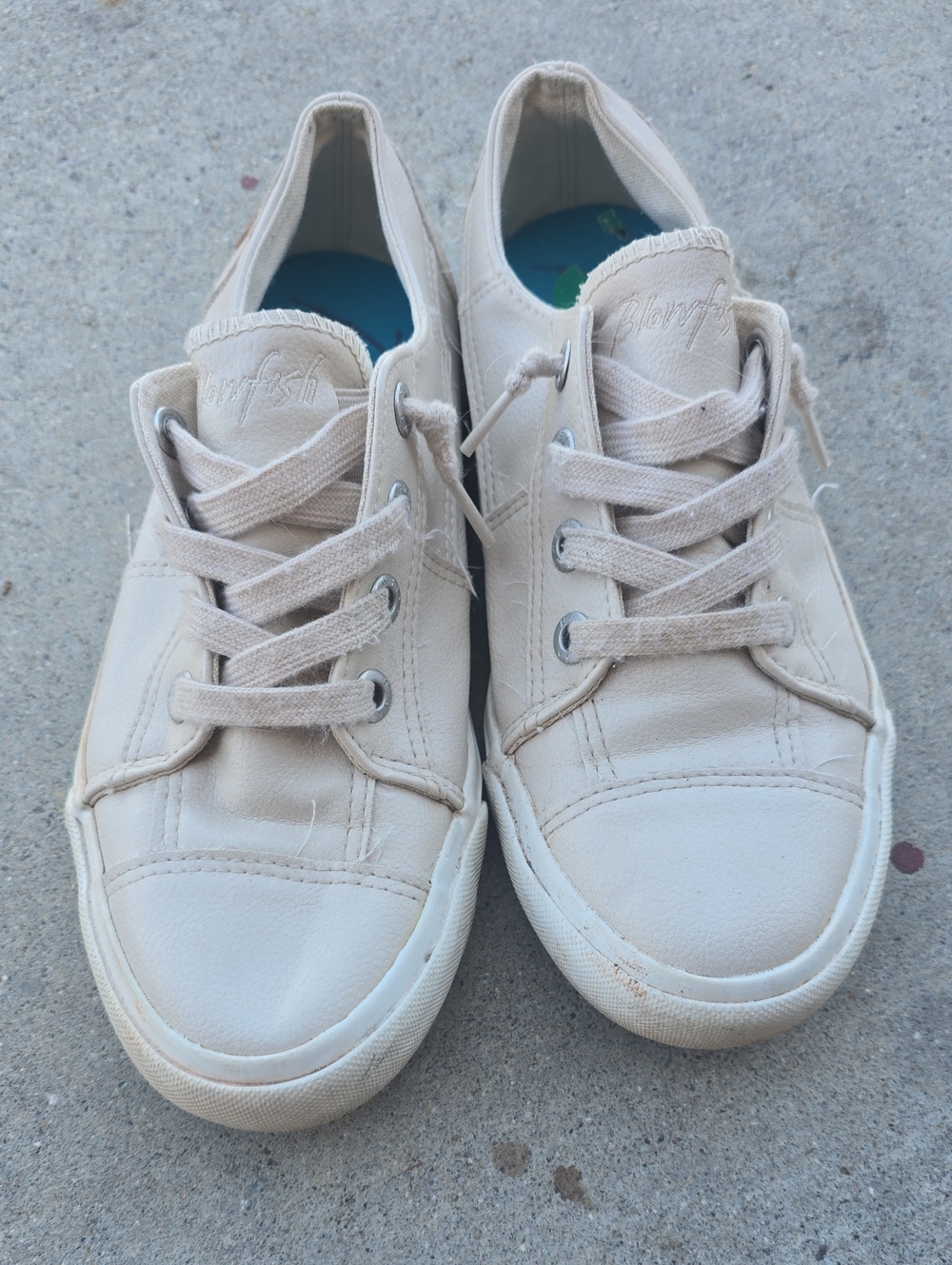 Blowfish Malibu Women's Cream Casual Lace-Up Sneakers